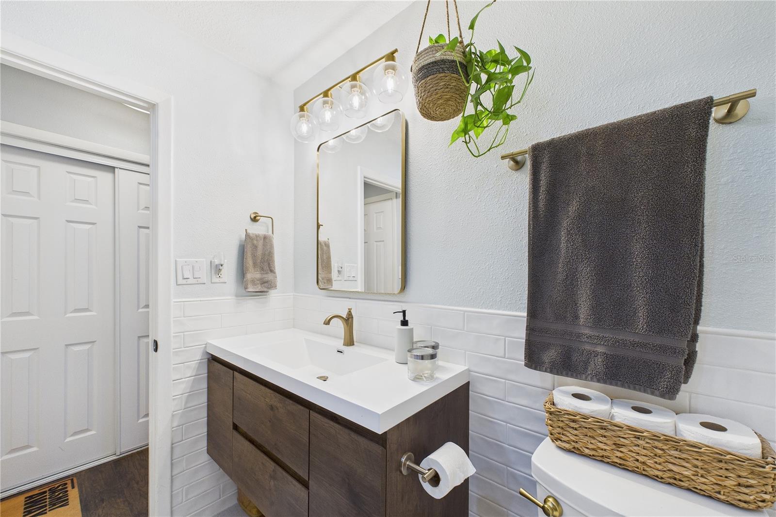 SUBURBAN SHORES REP PT BLK 03 - Residential