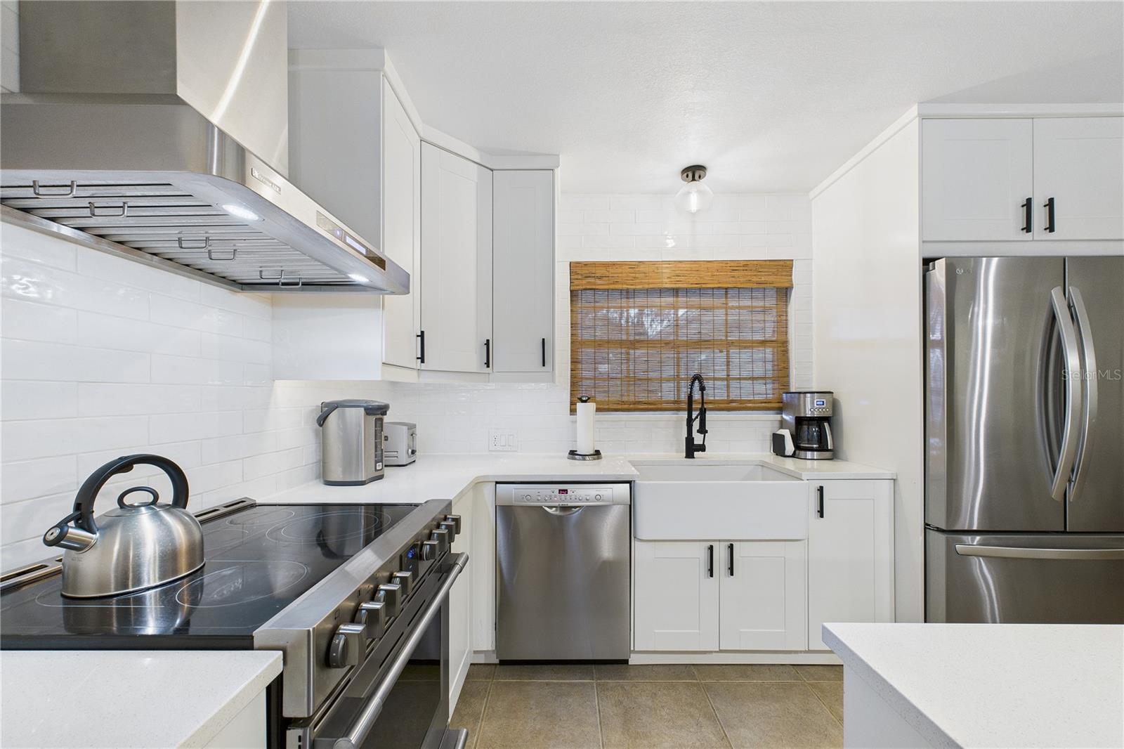 SUBURBAN SHORES REP PT BLK 03 - Residential