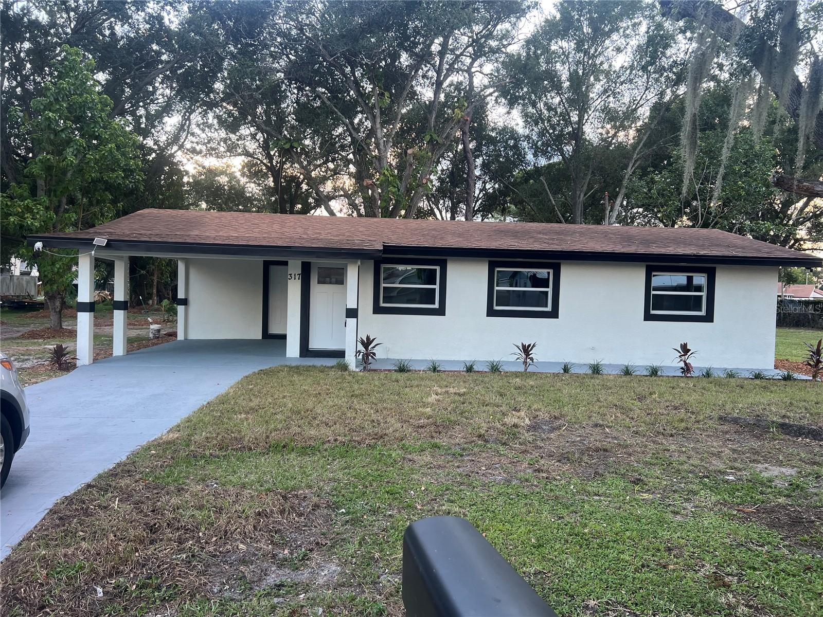 Welcome to this spacious and inviting 4-bedroom, 3 full-bath home, perfectly situated on more than one acre of land. Offering the best of comfort and privacy, this property is ideal for families, entertainers, or anyone looking to enjoy peaceful living with plenty of room to grow.
Inside, you’ll find an open and functional layout with generously sized bedrooms, a bright kitchen, and multiple living spaces designed for both relaxation and entertaining. The primary suite includes a private bath for your comfort.
Step outside and enjoy the freedom of no HOA restrictions—giving you the flexibility to truly make this property your own. With over an acre of land, there’s plenty of space for a pool, garden, outdoor entertaining, or even future expansion.
