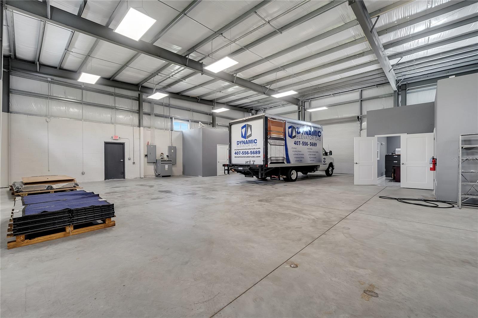 PINE VILLA - Commercial Sale
