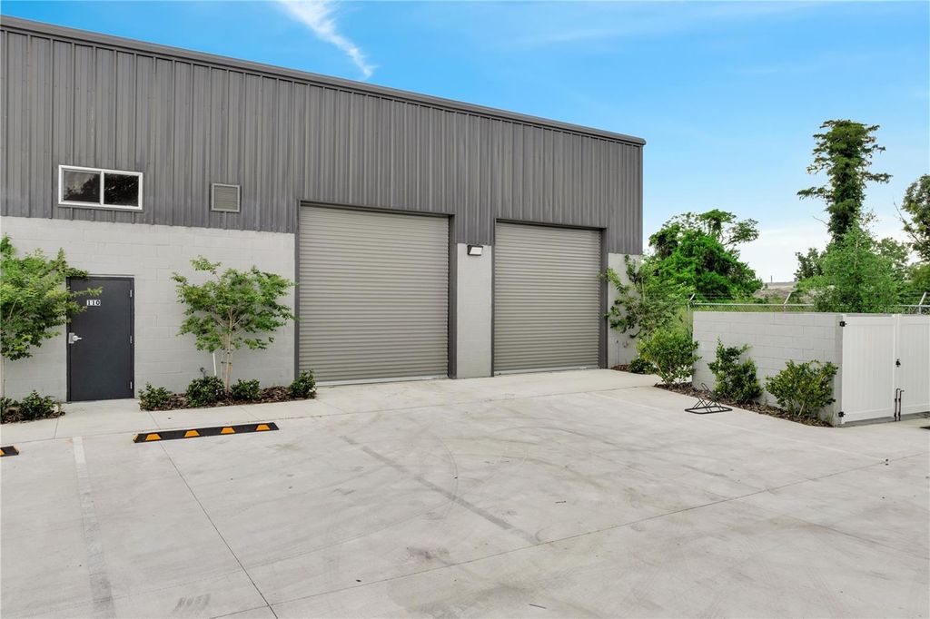 Photo of 560 Barry Street, Orlando, FL 32808 (MLS # O6400127)