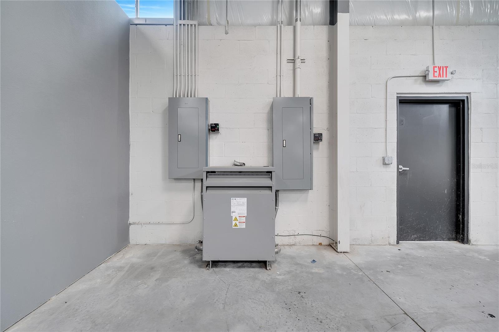 PINE VILLA - Commercial Sale