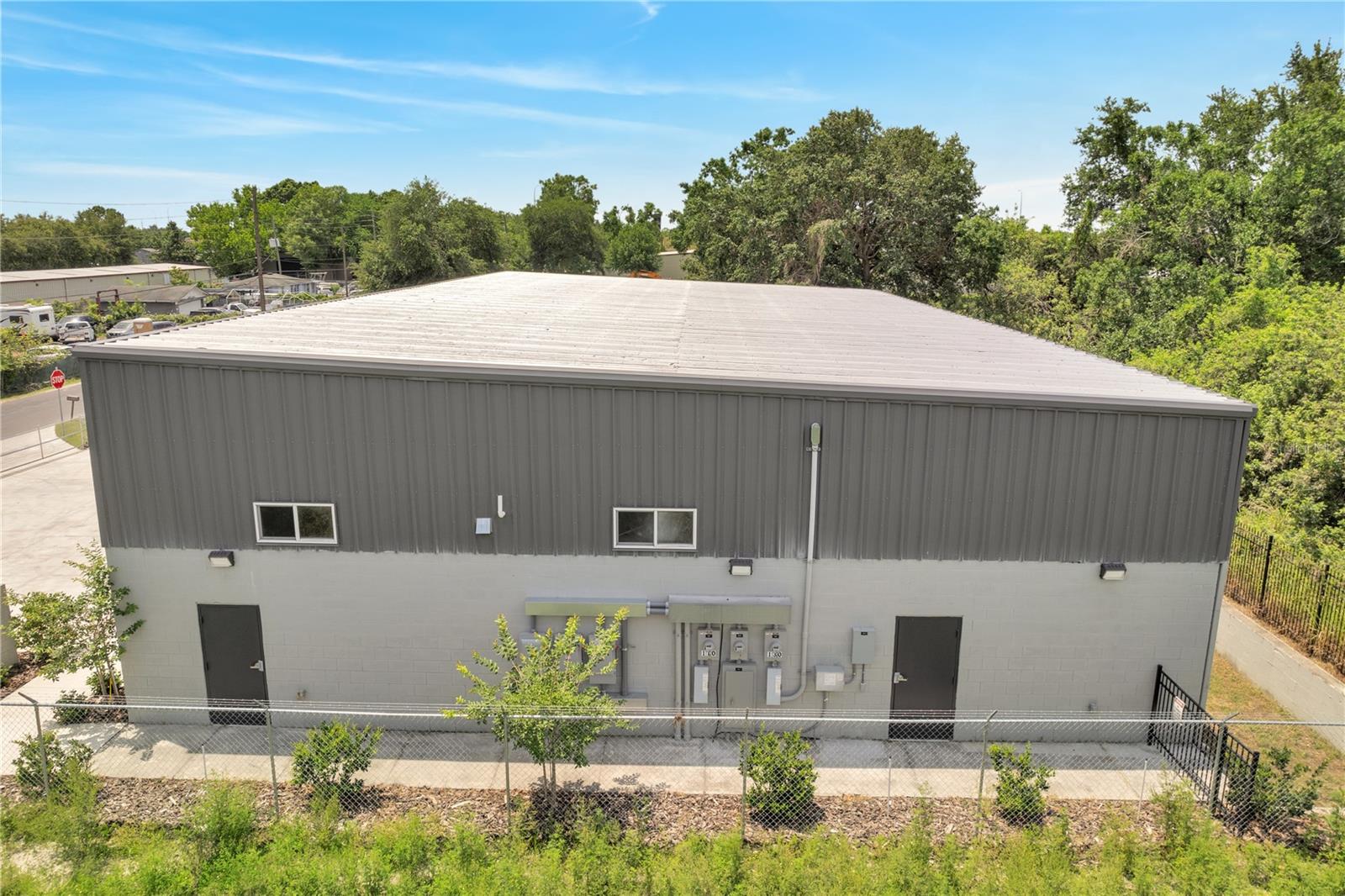 PINE VILLA - Commercial Sale