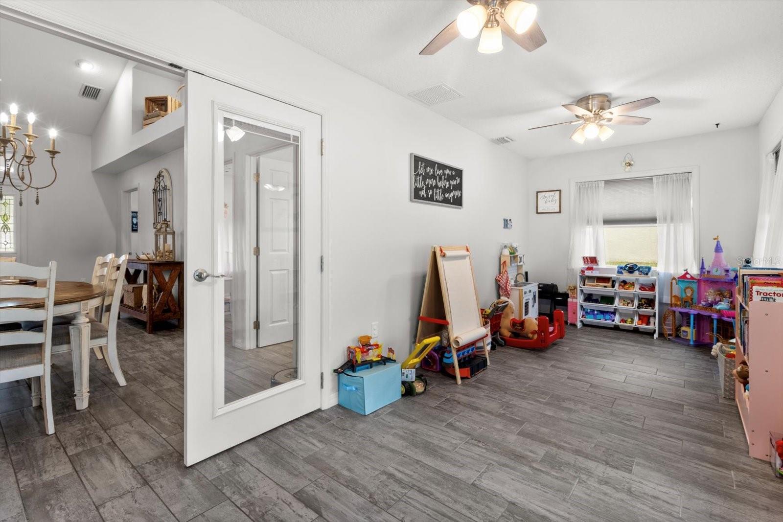 WESTCHASE PHASE 1 - Residential