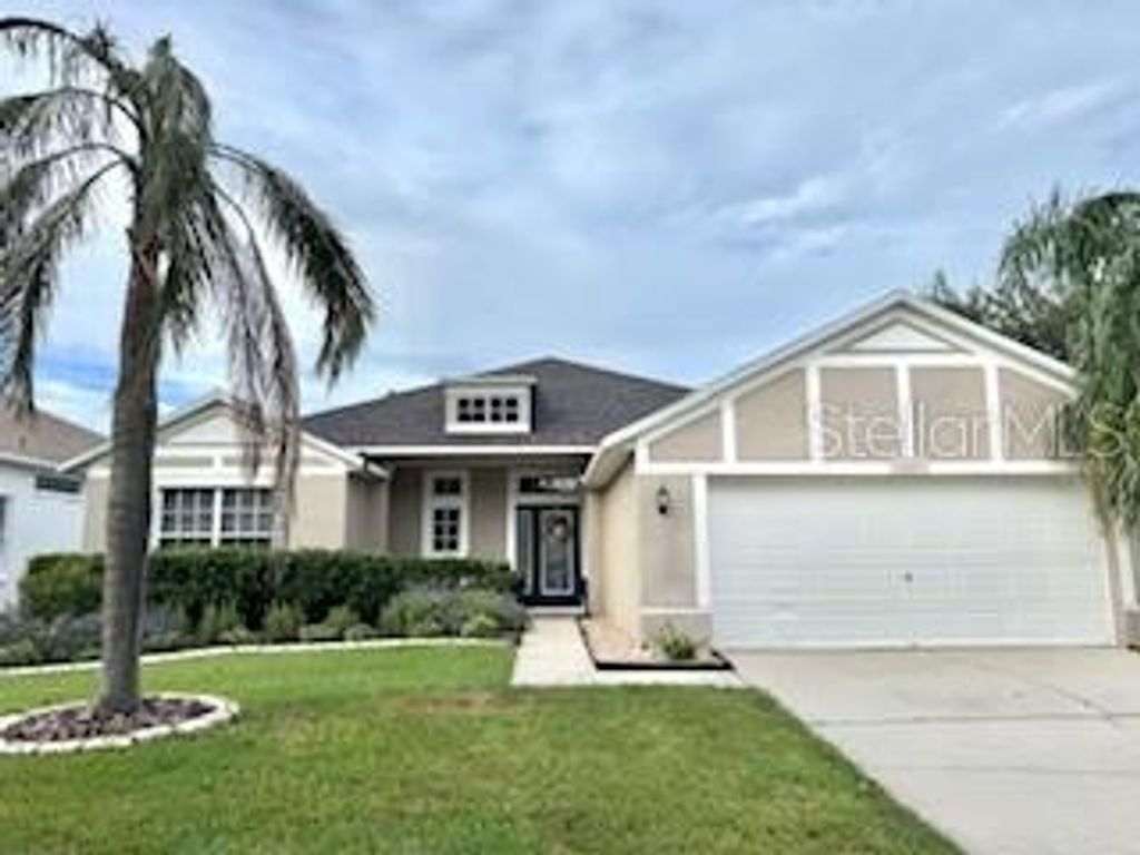 Photo of 1840 Winn Arthur Drive, Valrico, FL 33594 (MLS # OM708830)