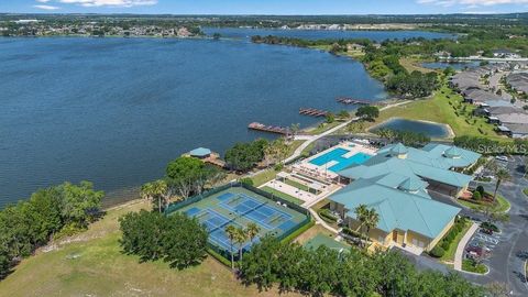 A home in WINTER HAVEN