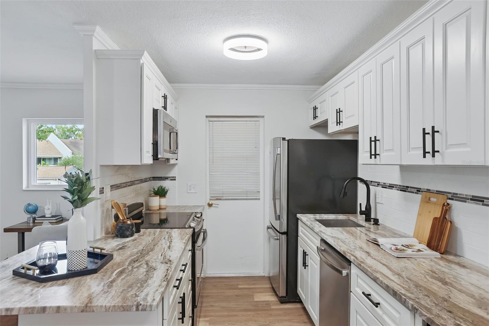 320 LAKEVIEW STREET 214