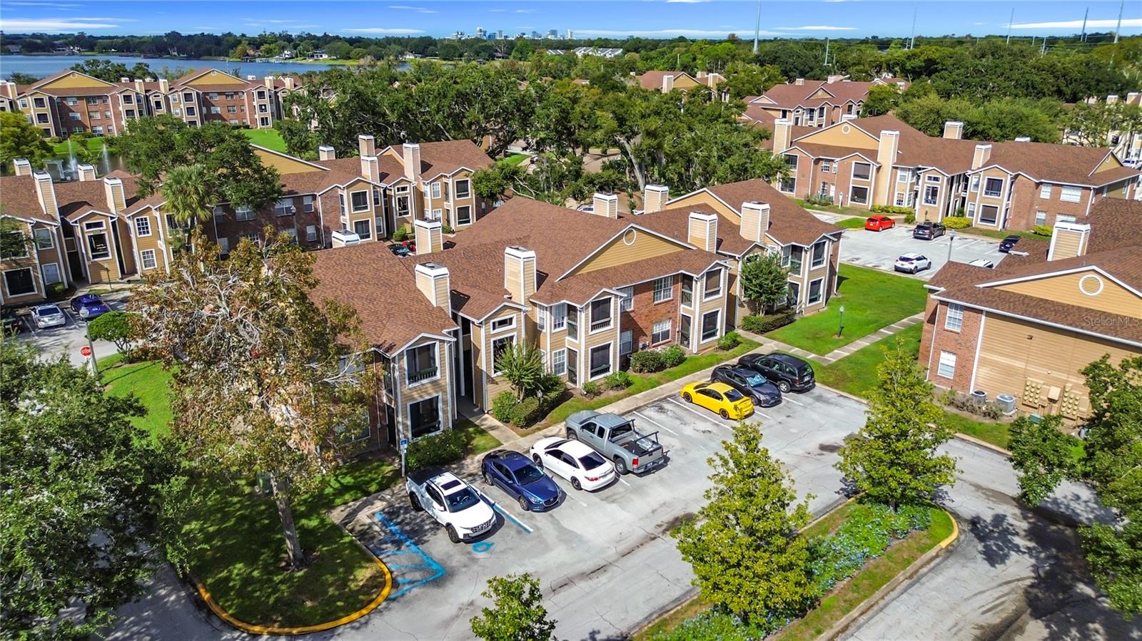 REGENCY GARDENS - Residential