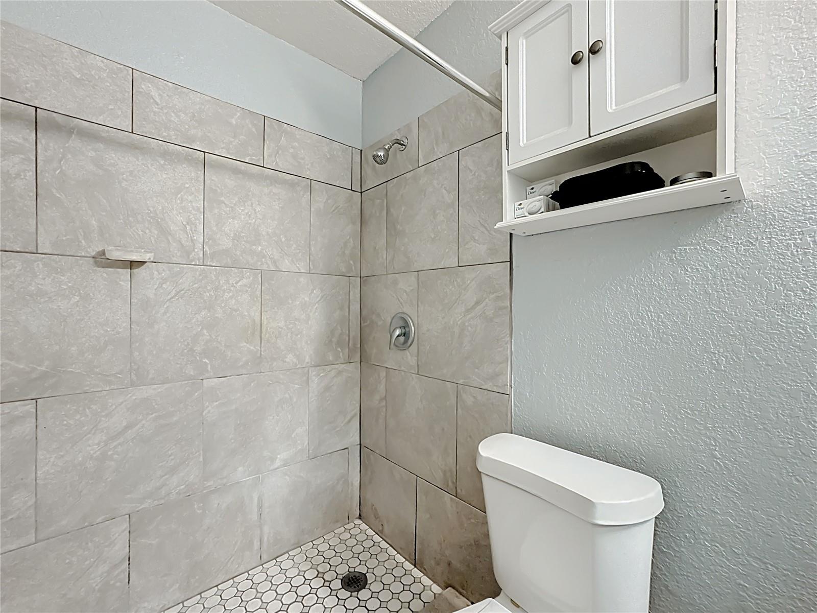 REGENCY GARDENS - Residential