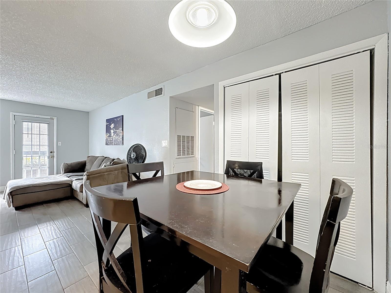 REGENCY GARDENS - Residential