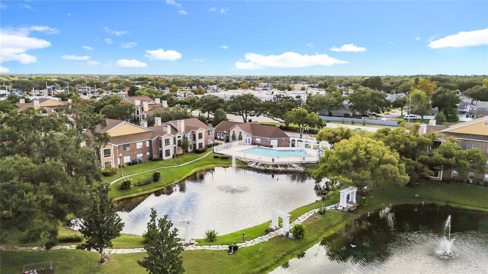 REGENCY GARDENS - Residential