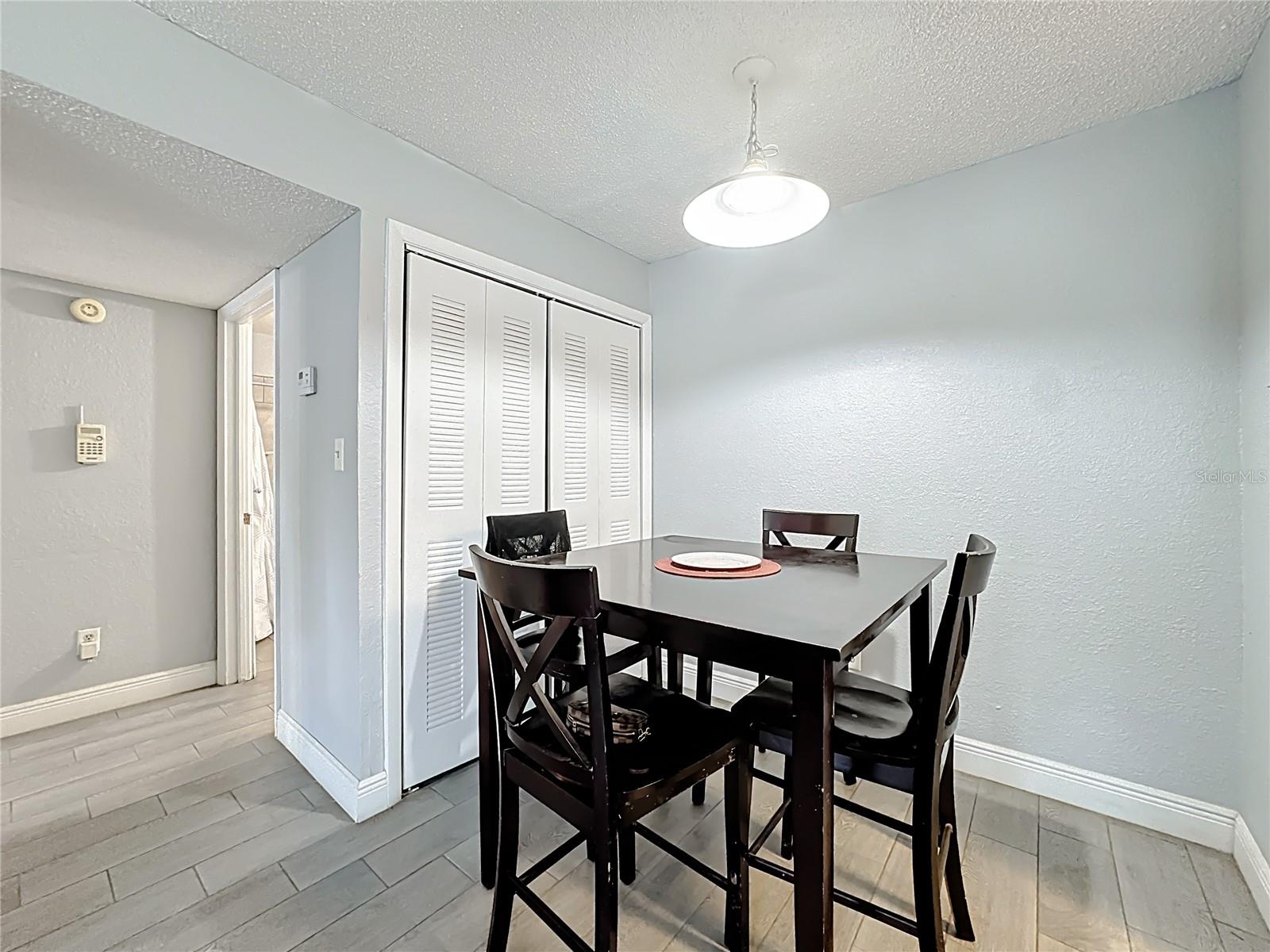 REGENCY GARDENS - Residential