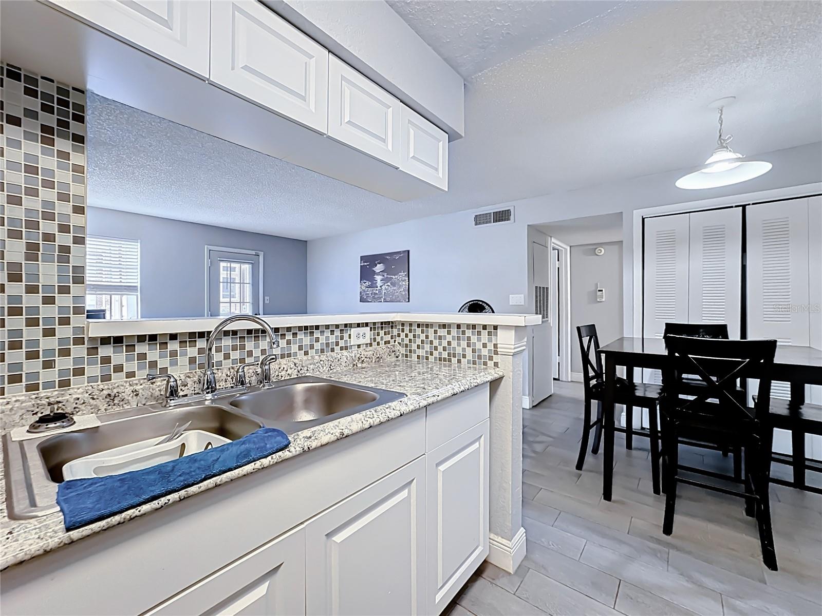 REGENCY GARDENS - Residential