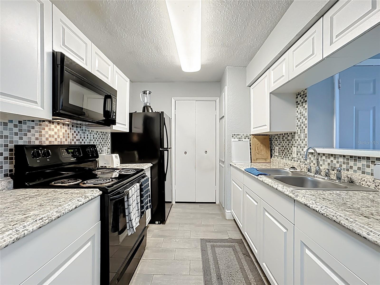 REGENCY GARDENS - Residential