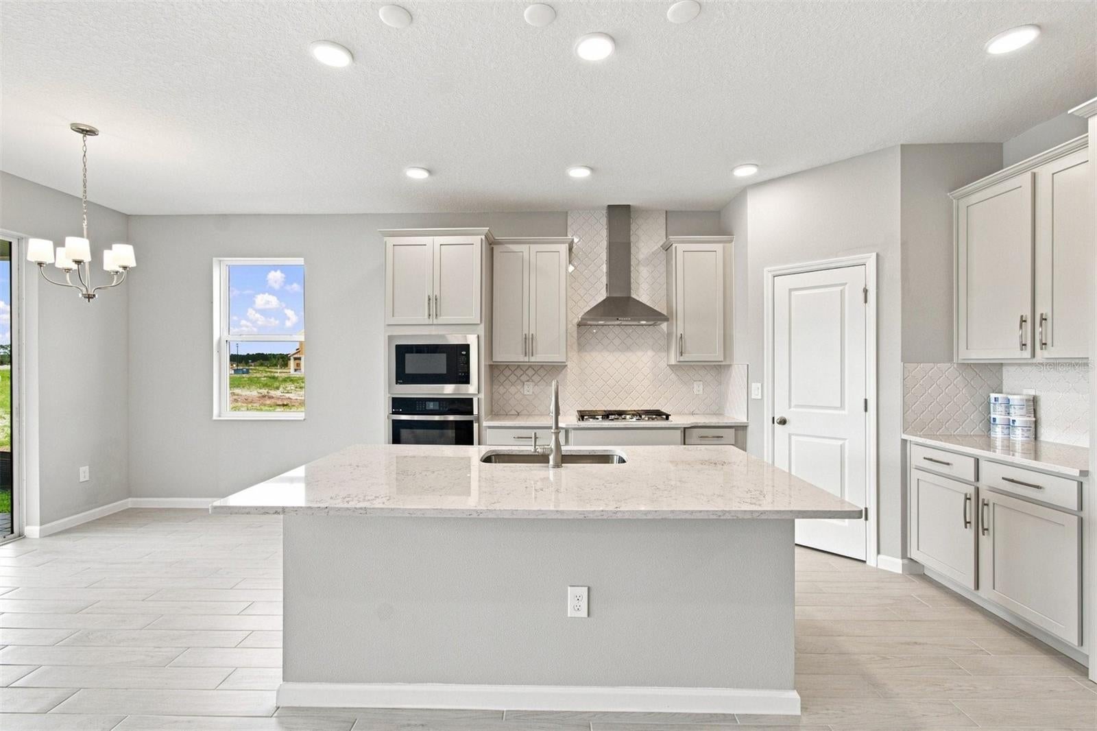5248 HIGH LINE DRIVE