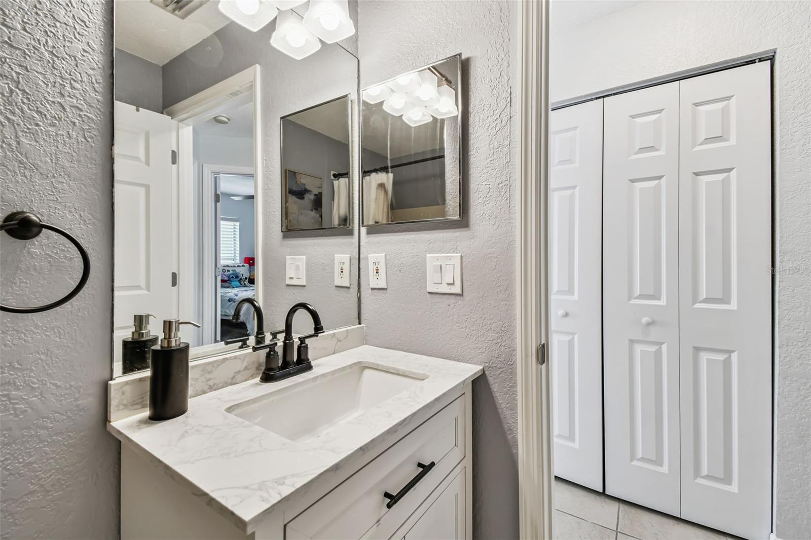 SHOREACRES CENTER - Residential Lease