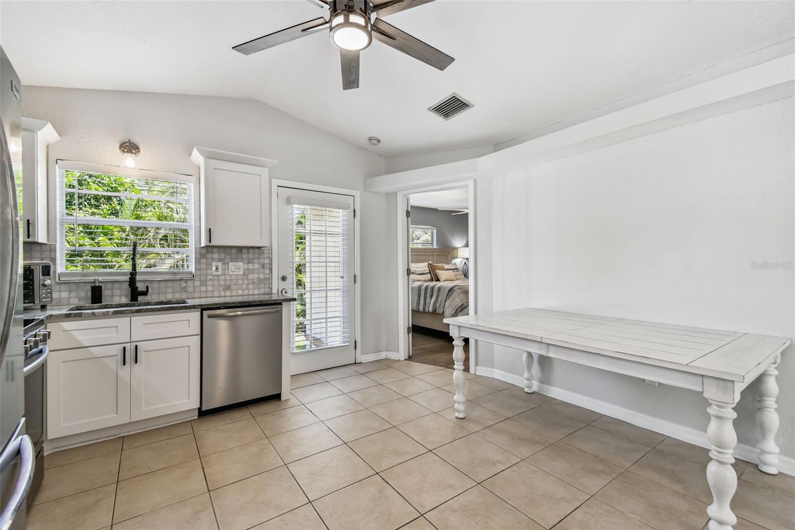 SHOREACRES CENTER - Residential Lease