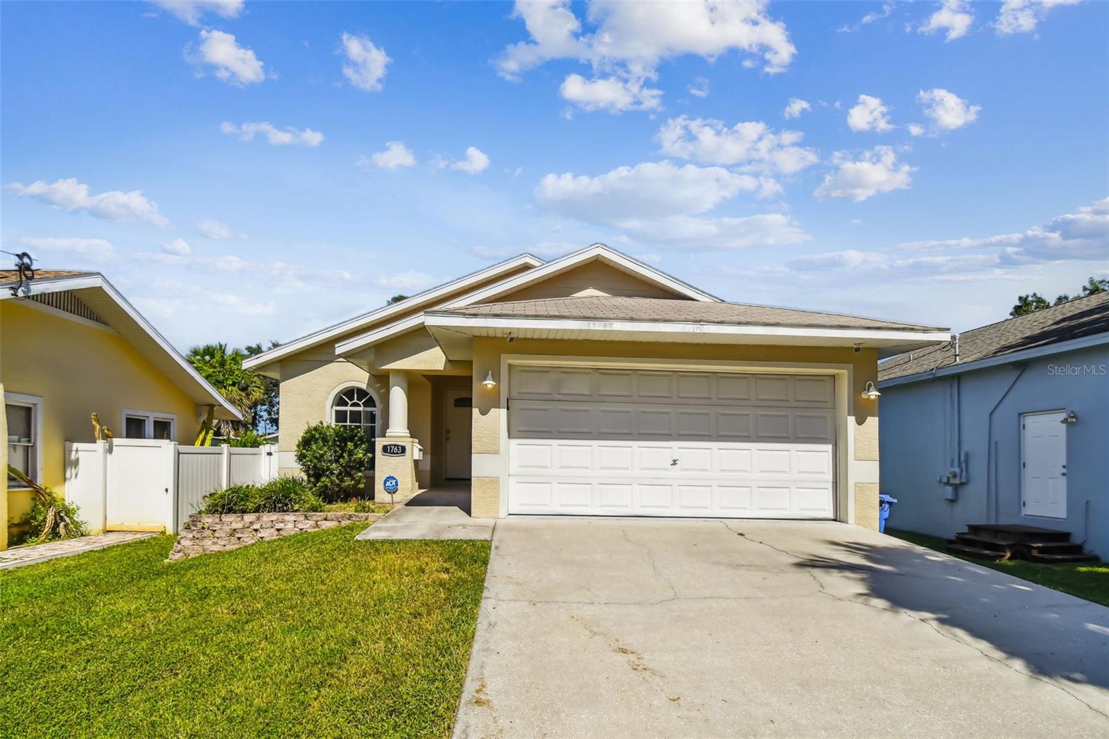 SHOREACRES CENTER - Residential Lease