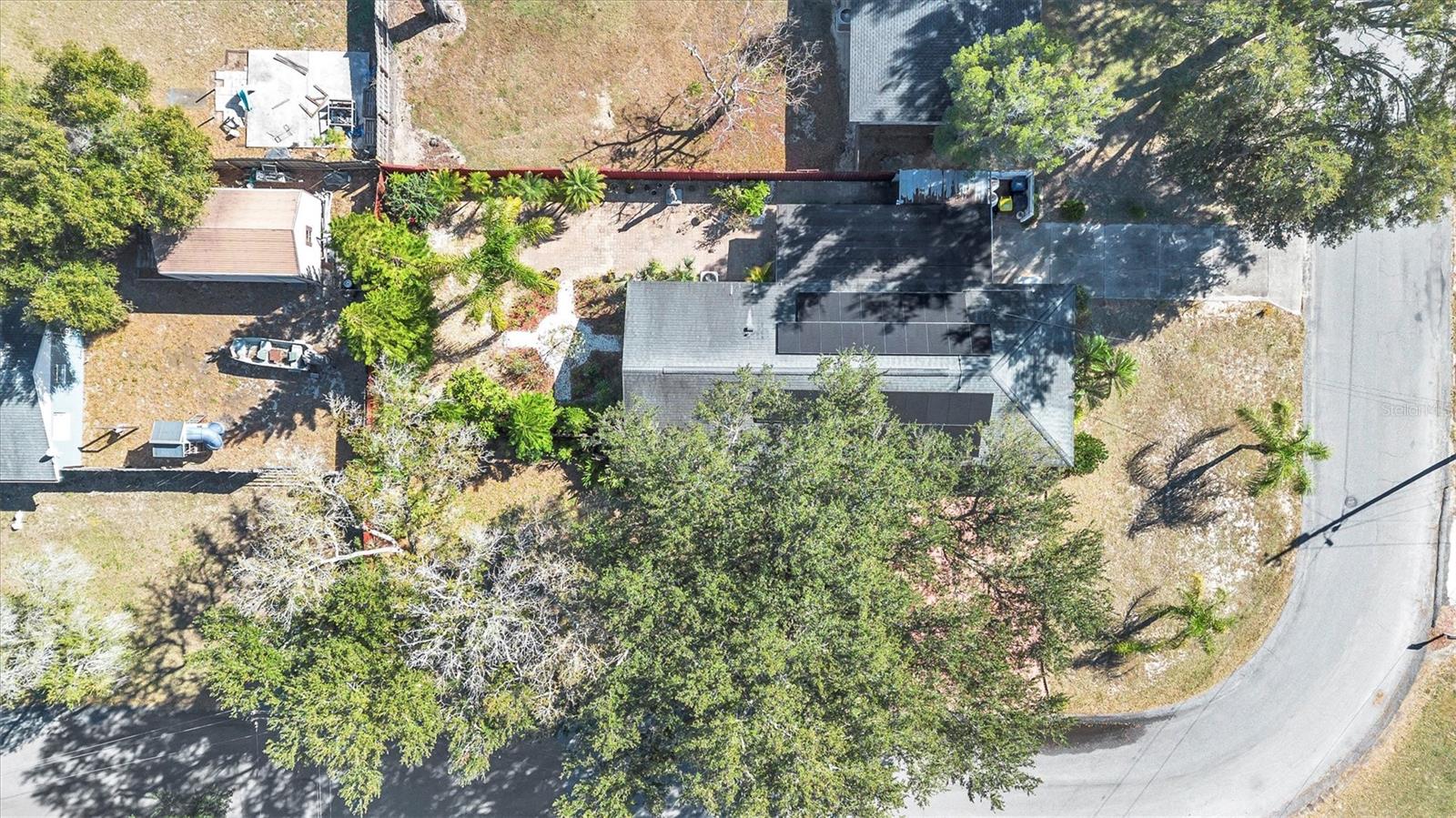 OAK MANOR - Residential