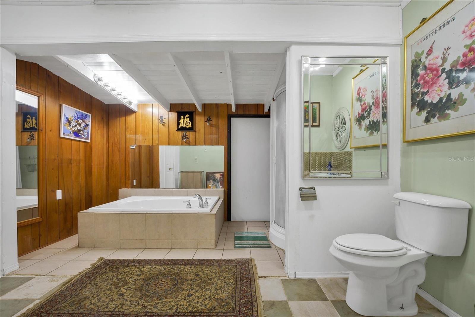 OAK MANOR - Residential