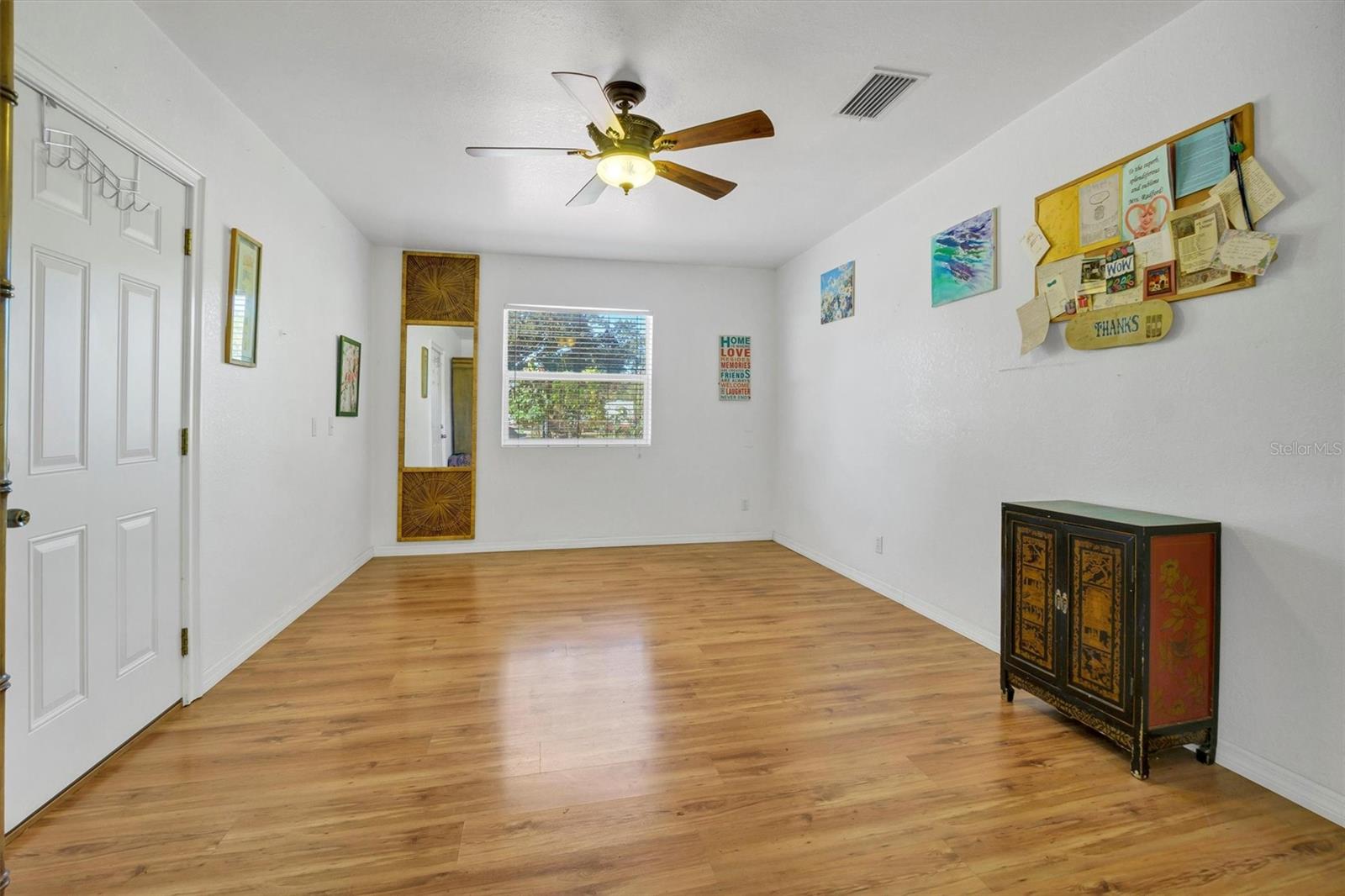 OAK MANOR - Residential