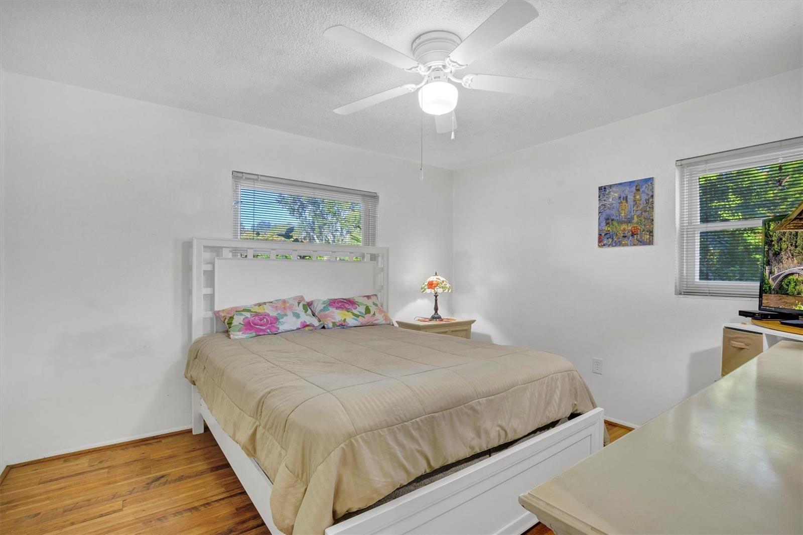 OAK MANOR - Residential