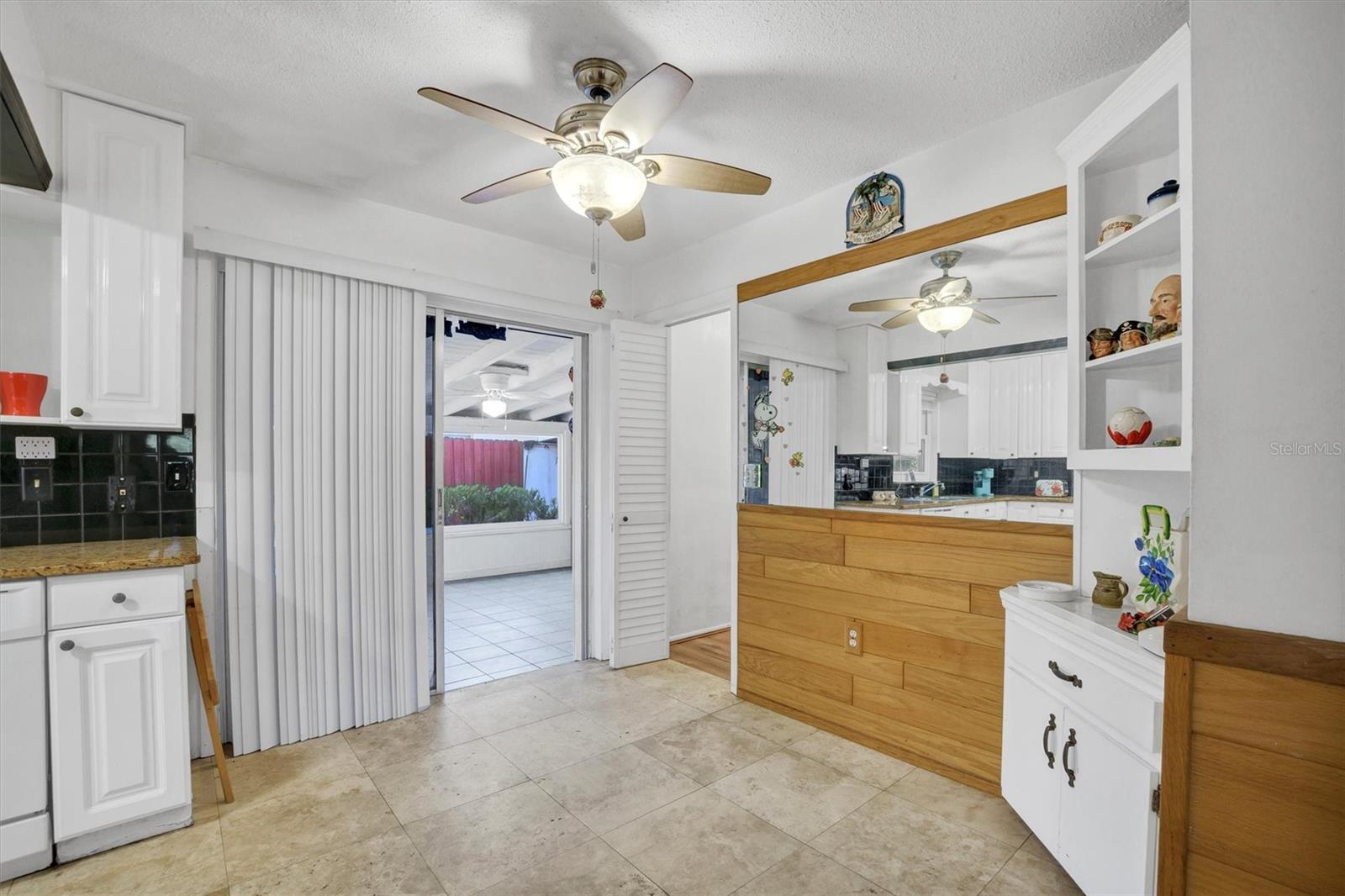 OAK MANOR - Residential