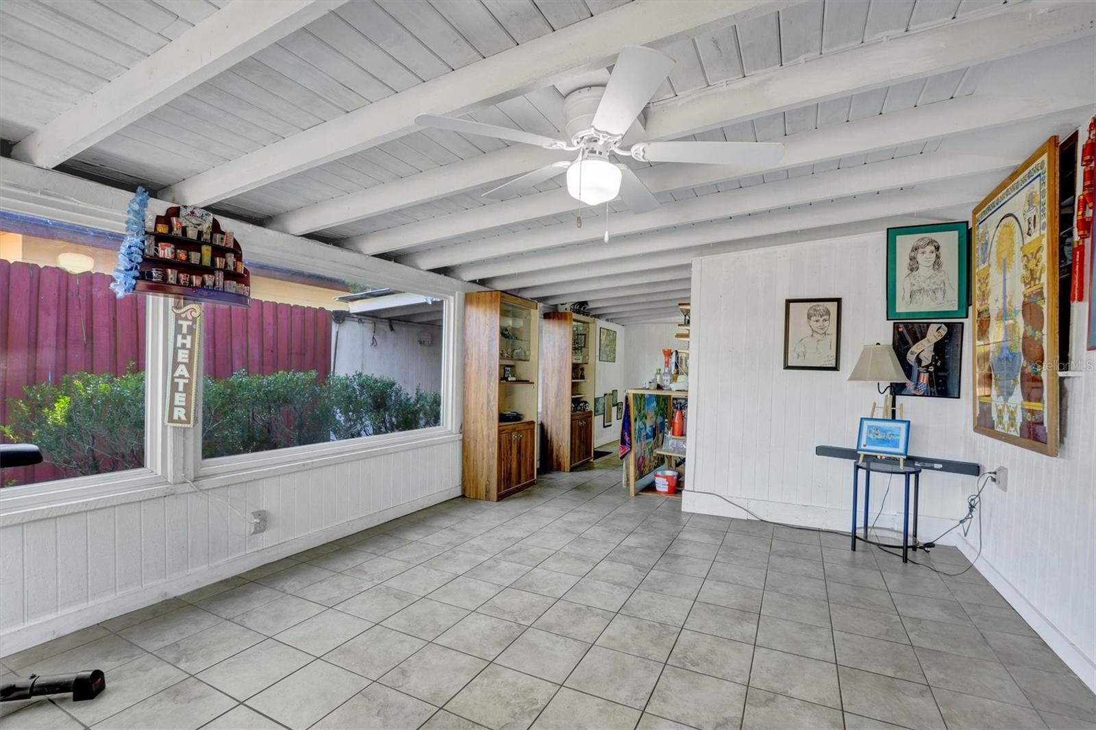 OAK MANOR - Residential