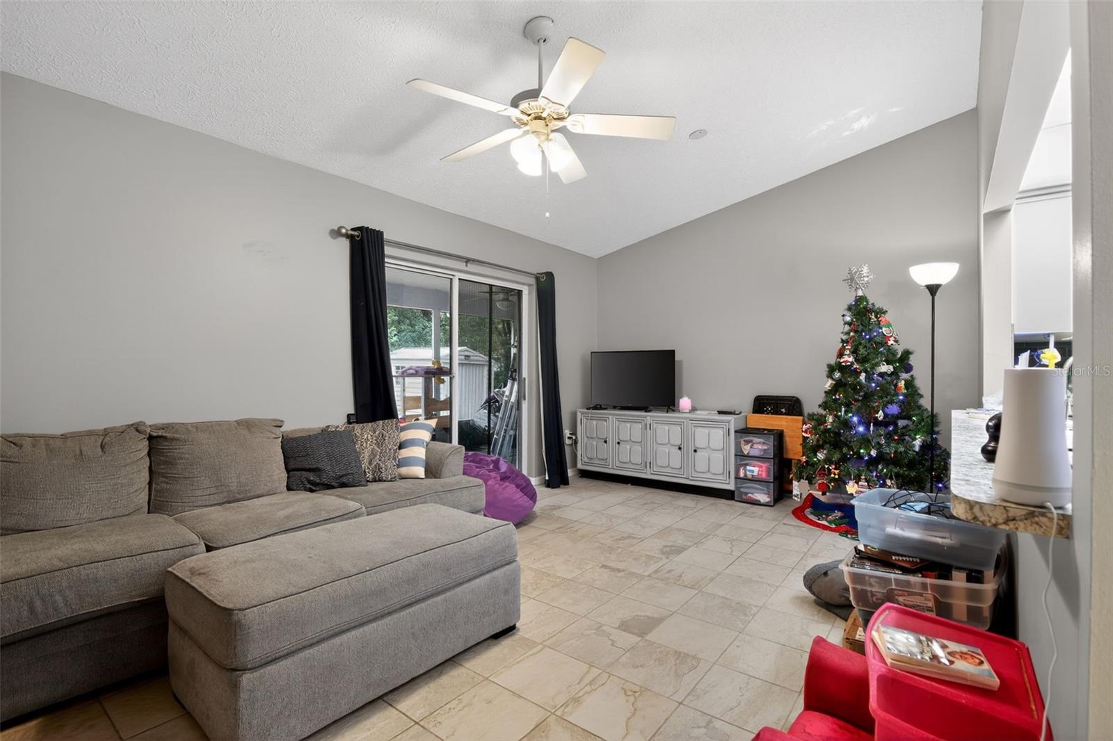 CITRUS SPGS UNIT 04 - Residential