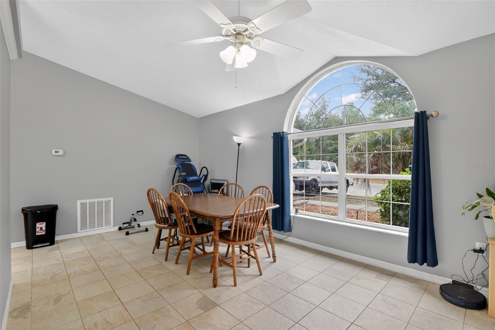 CITRUS SPGS UNIT 04 - Residential