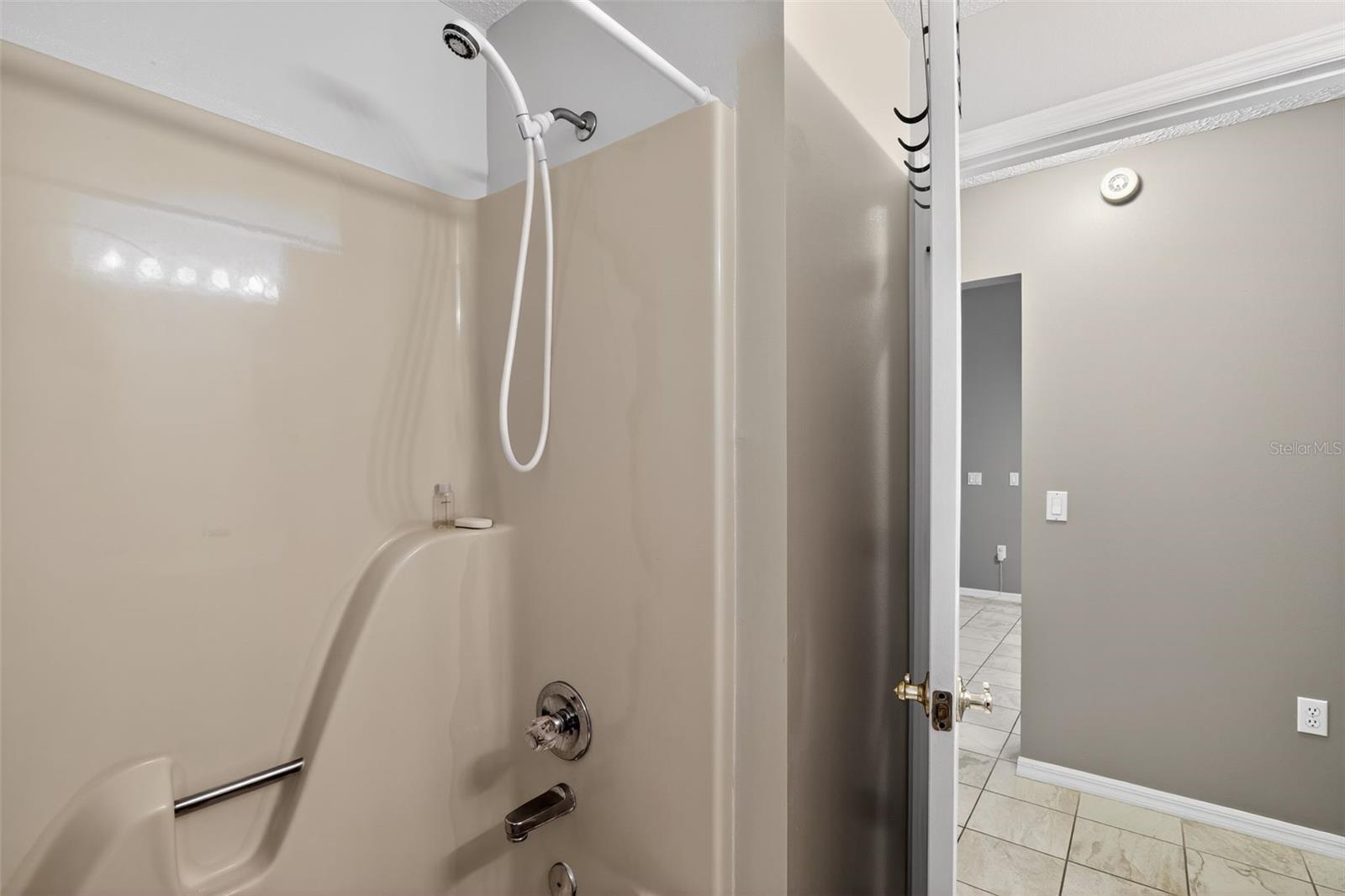 CITRUS SPGS UNIT 04 - Residential