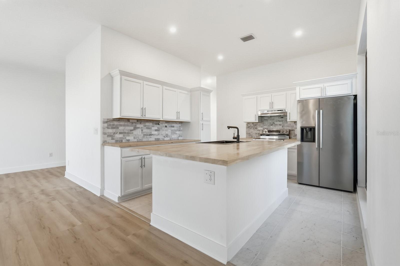 FLAGLER BEACH MODEL LAND COMPANY - Residential