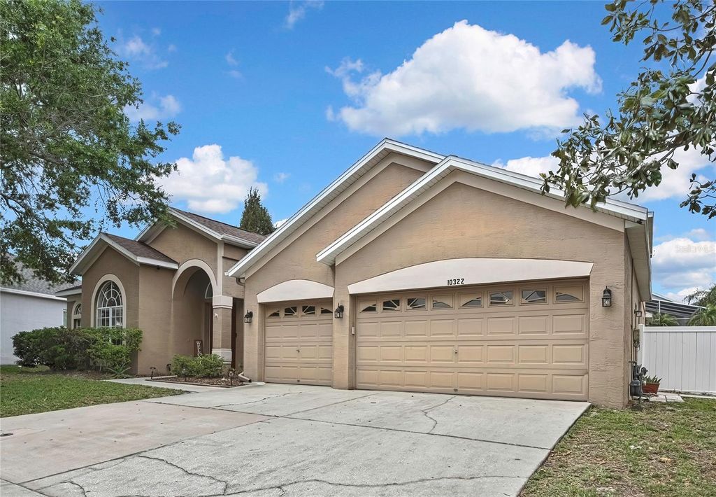 Photo of 10322 Riverburn Drive, Tampa, FL 33647 (MLS # TB8371822)