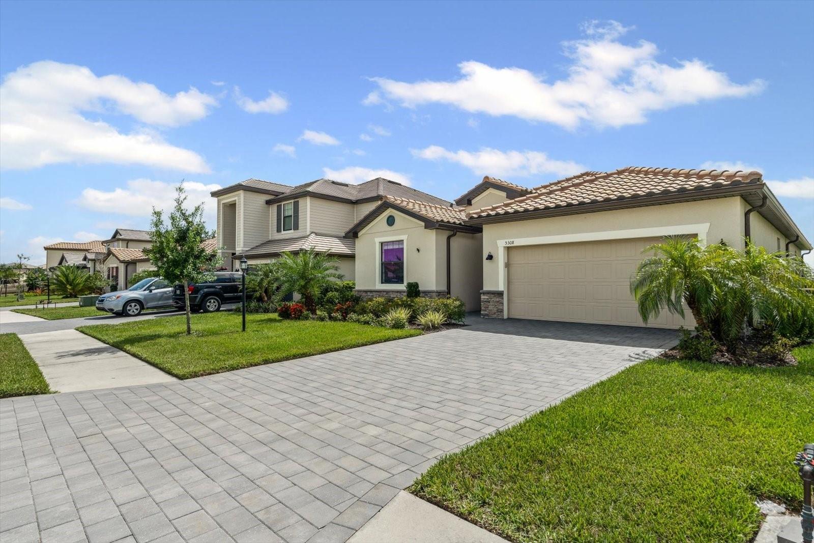 LORRAINE LAKES - Residential Lease