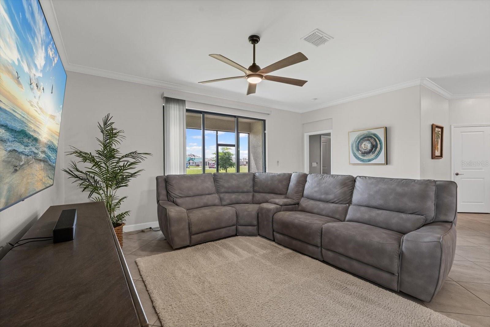 LORRAINE LAKES - Residential Lease