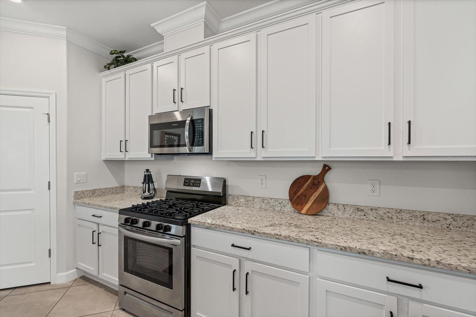 LORRAINE LAKES - Residential Lease