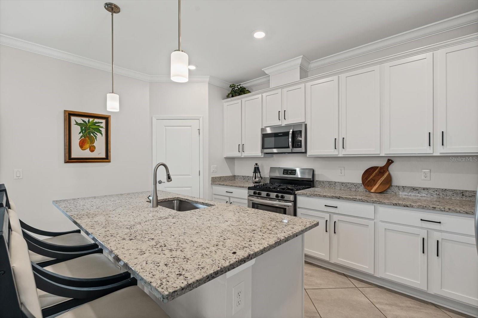 LORRAINE LAKES - Residential Lease
