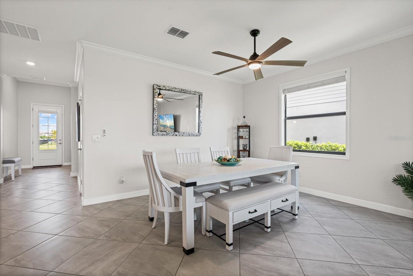 LORRAINE LAKES - Residential Lease