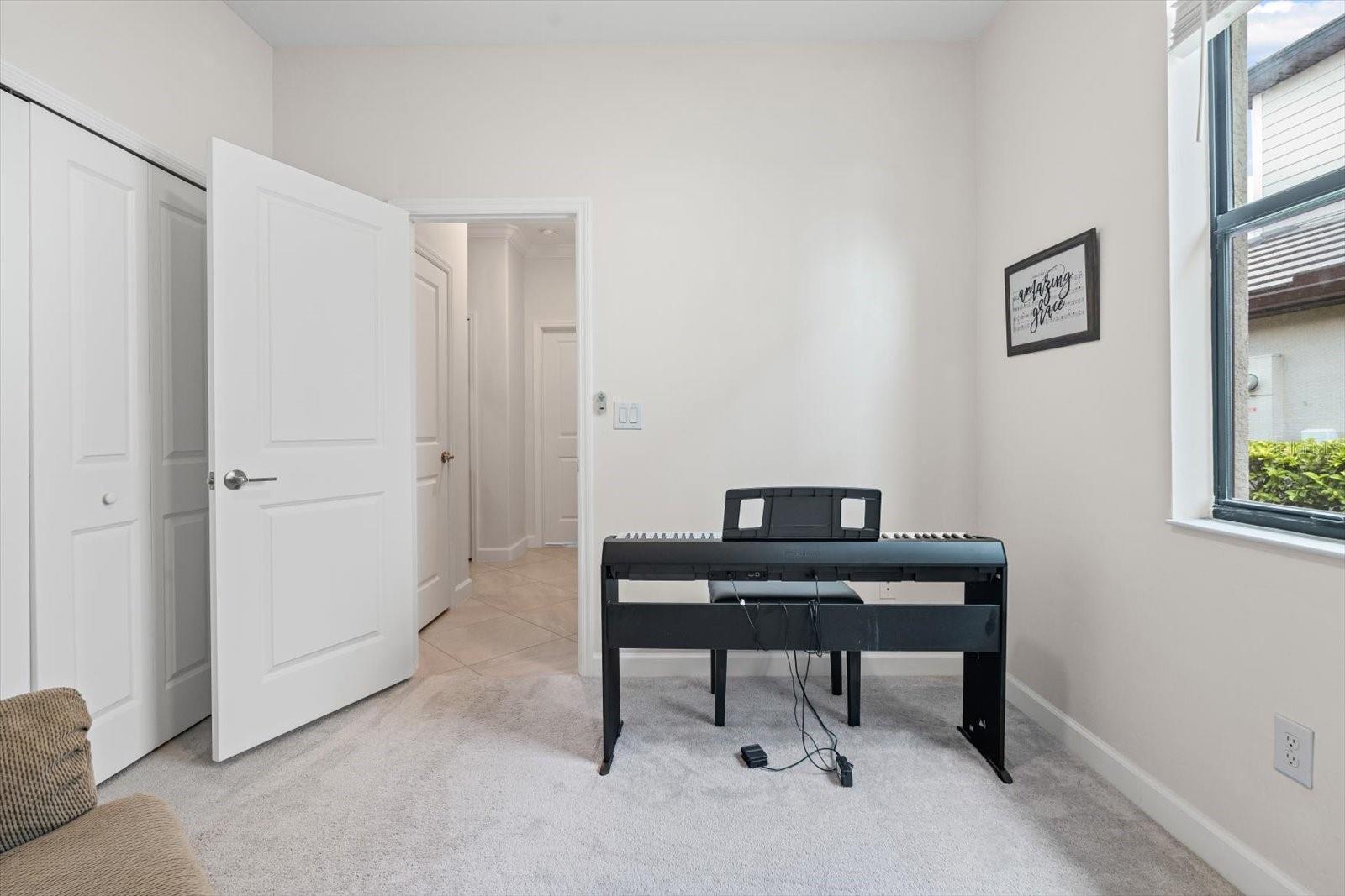 LORRAINE LAKES - Residential Lease