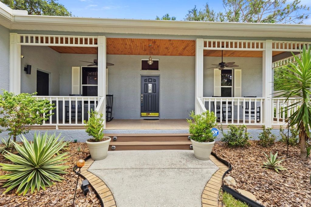Photo of 8600 Shenandoah Run, Wesley Chapel, FL 33544 (MLS # TB8402213)