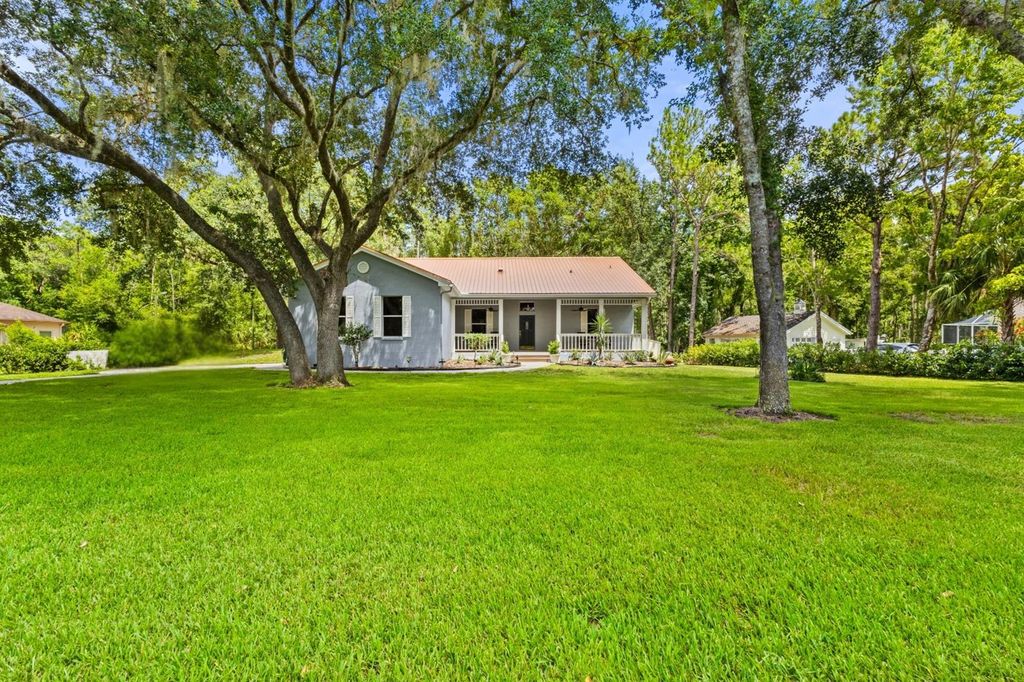 Photo of 8600 Shenandoah Run, Wesley Chapel, FL 33544 (MLS # TB8402213)