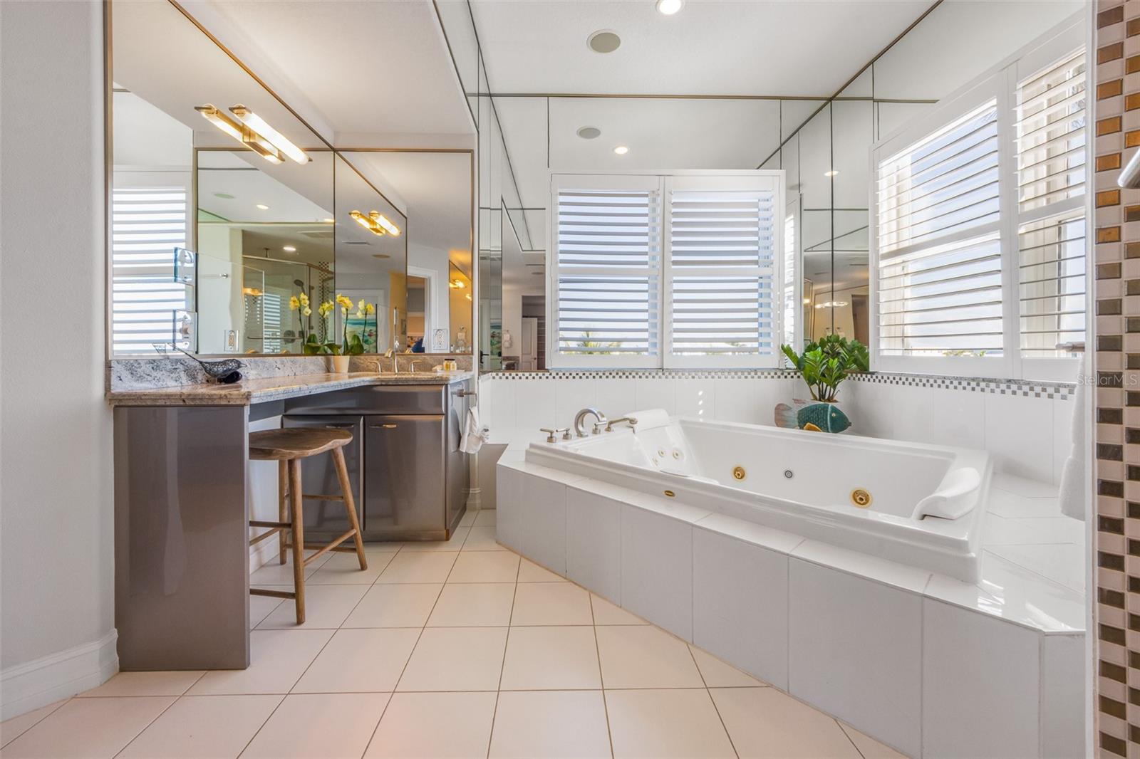 BIMINI BAY ESTATES - Residential