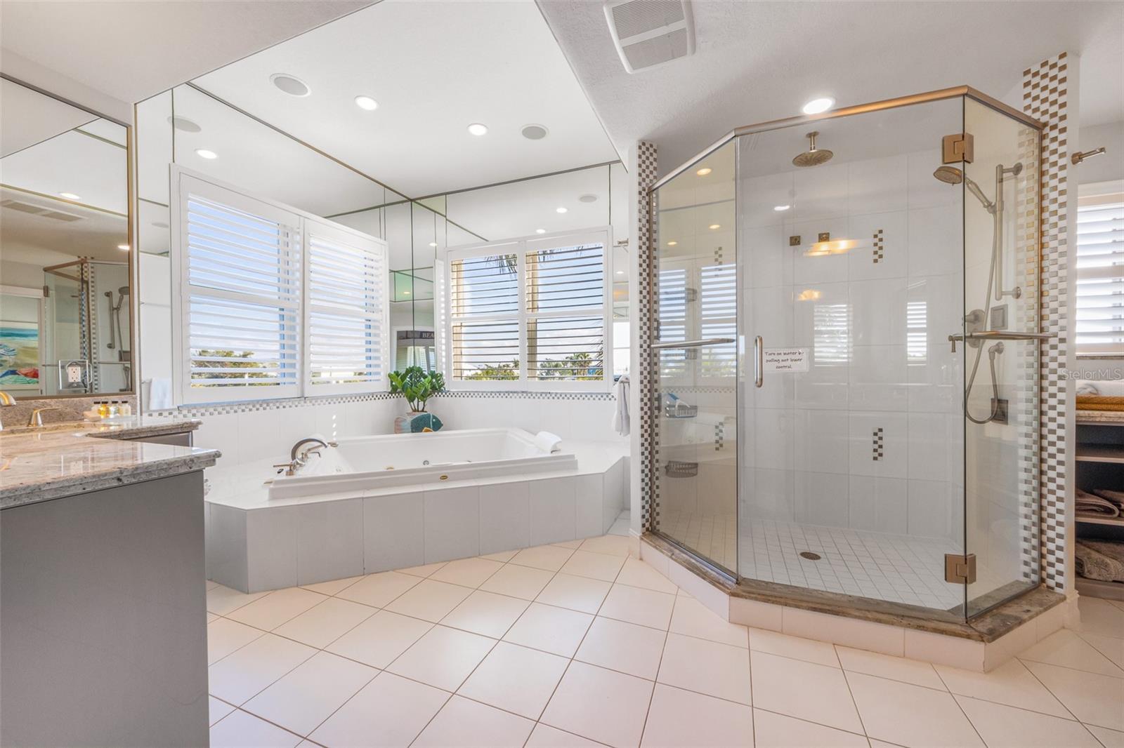 BIMINI BAY ESTATES - Residential