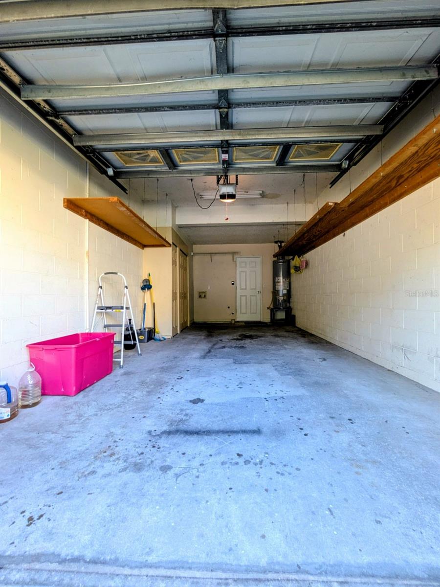 TOWNHOUSES AT PARK LAKE 01 REP - Residential Lease