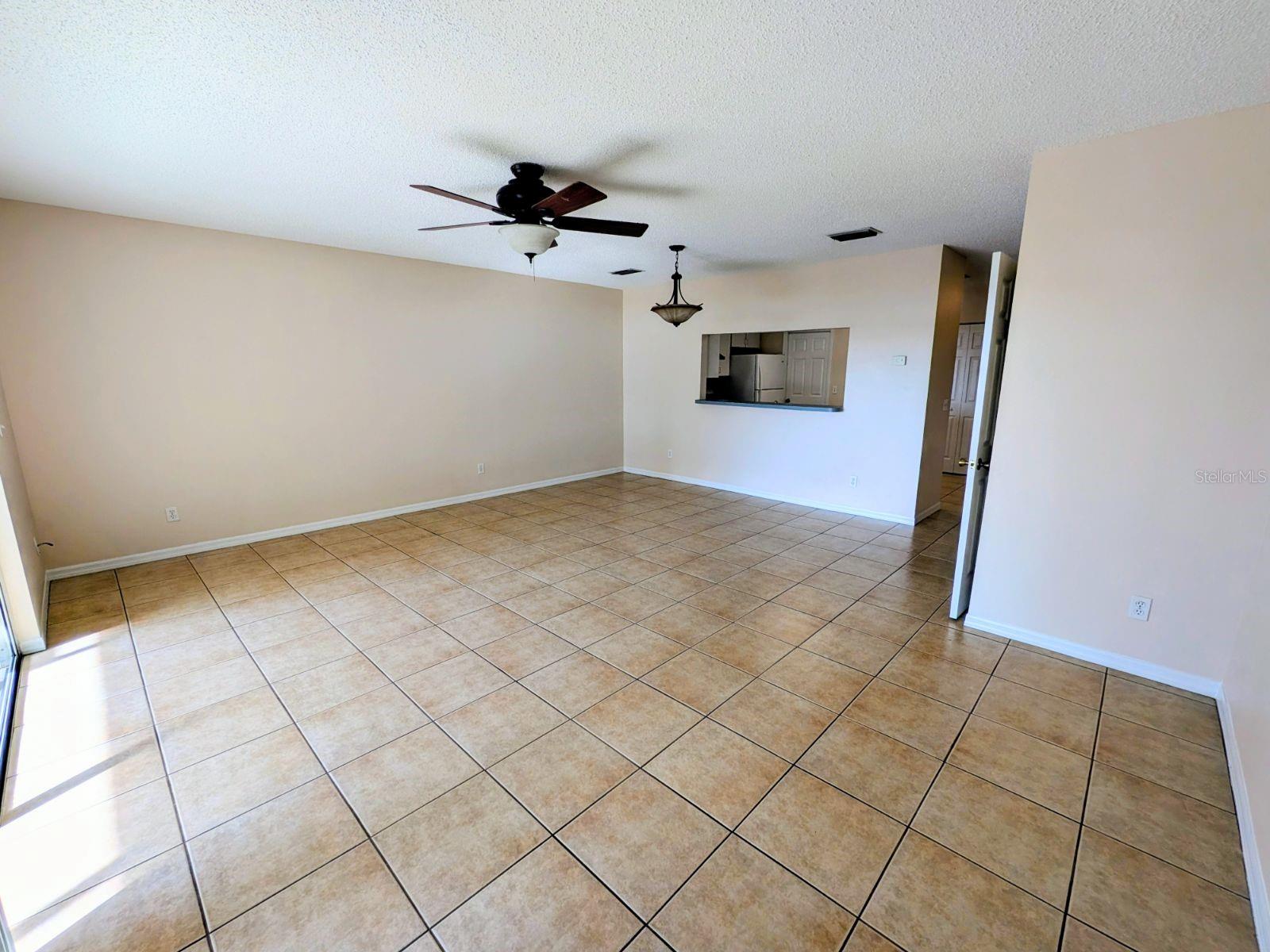 TOWNHOUSES AT PARK LAKE 01 REP - Residential Lease