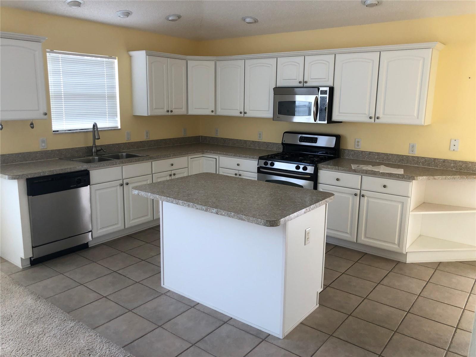 VILLAGES OF SUMTER AUDREY VILLAS - Residential Lease