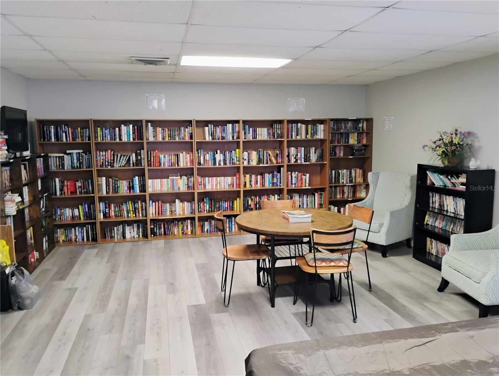 INTERNATIONAL BASS LAKE RESORT - Residential