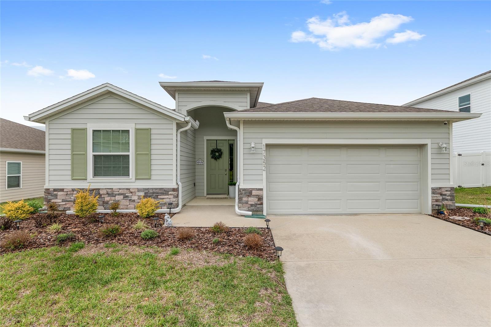 BRIARWOOD PH 1 PB 37 PG 33 - Residential