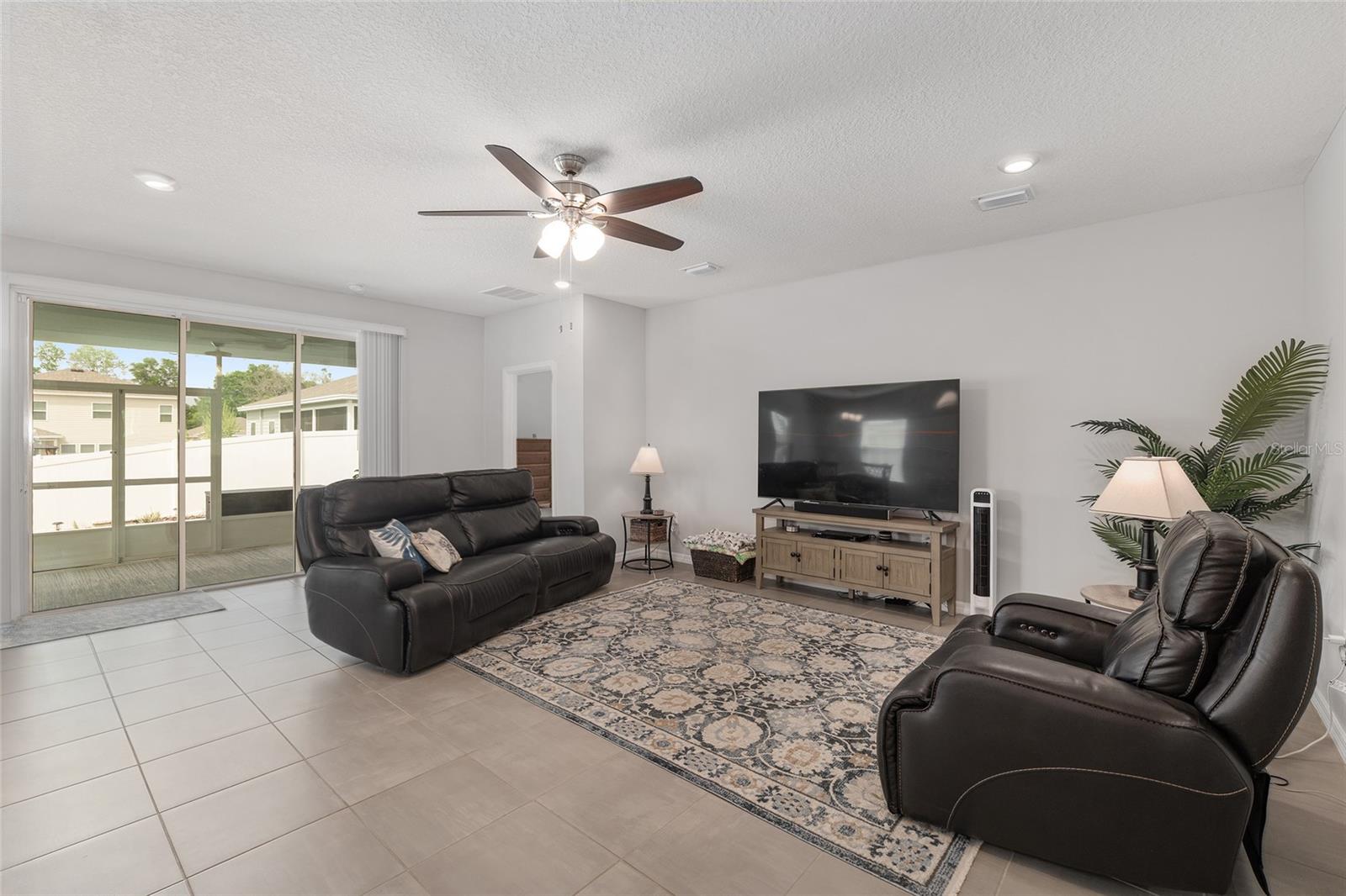 BRIARWOOD PH 1 PB 37 PG 33 - Residential