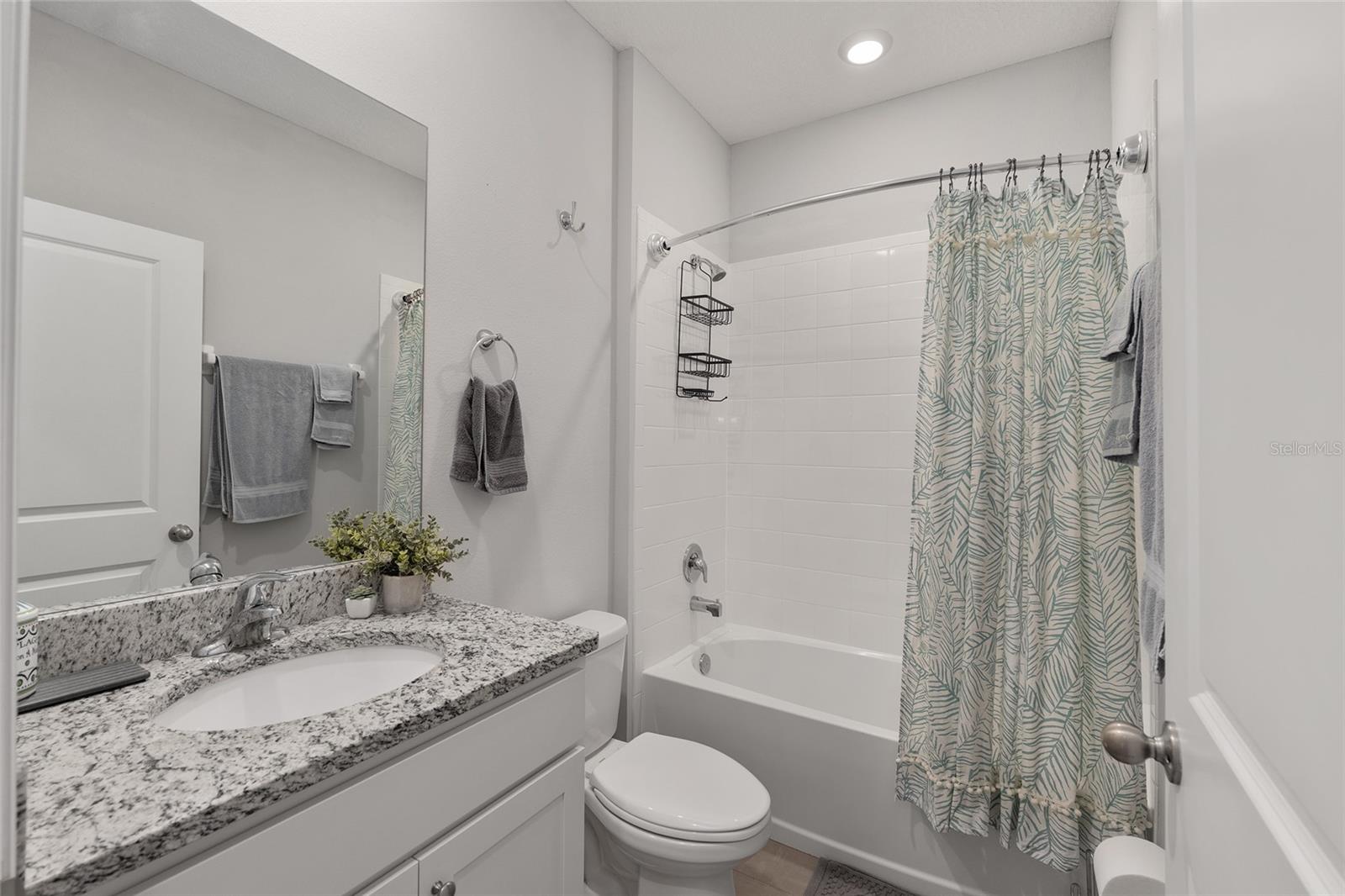 BRIARWOOD PH 1 PB 37 PG 33 - Residential